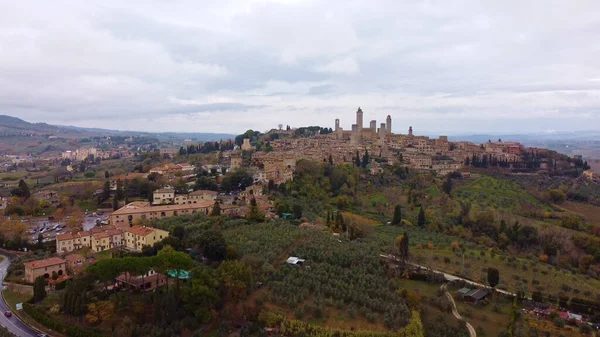 Paesaggio incredibile in piccoli borghi in Toscana — Foto Stock