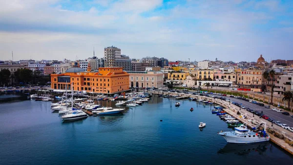 Порт Бари на восточном побережье Италии — стоковое фото