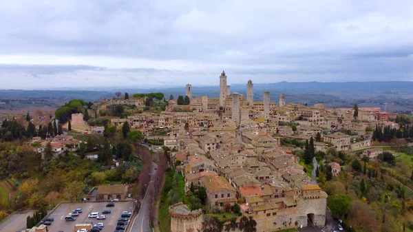 Dorp San Gigmignano in Toscane Italië - luchtfoto — Stockfoto