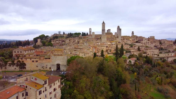 Vila de San Gigmignano na Toscana Itália - vista aérea — Fotografia de Stock