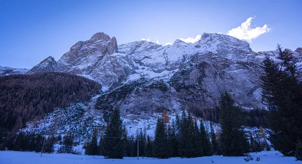 Les Dolomites dans les Alpes italiennes sont un site du patrimoine mondial de l'Unesco — Photo