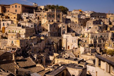 Matera 'nın İtalya' daki antik binaları - Avrupa 'nın kültürel başkenti - MATERA, İtalya - 30 Ekim 2021