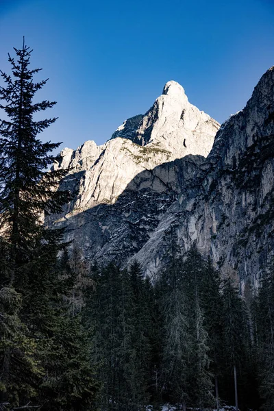 De höga bergen av Dolomiterna i Italien Sydtyrolen — Stockfoto