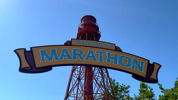 City of Marathon welkomstbord op de Florida Keys - ISLAMORADA, VERENIGDE STATEN - FEBRUARI 20, 2022 — Stockfoto
