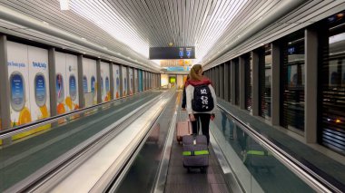 Havaalanına gelen yolcular - MIAMI, Birleşik Devletler - 20 Şubat 2022