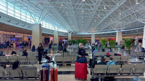 Ενοικίαση αυτοκινήτου στο Μαϊάμι Αεροδρόμιο MIA - MIAMI, Ηνωμένες Πολιτείες - 20 Φεβρουαρίου 2022 — Φωτογραφία Αρχείου