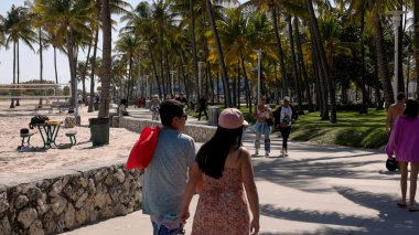 Miami 'nin güney sahilindeki gezinti güvertesi - MIAMI, FLORIDA - 14 Şubat 2022