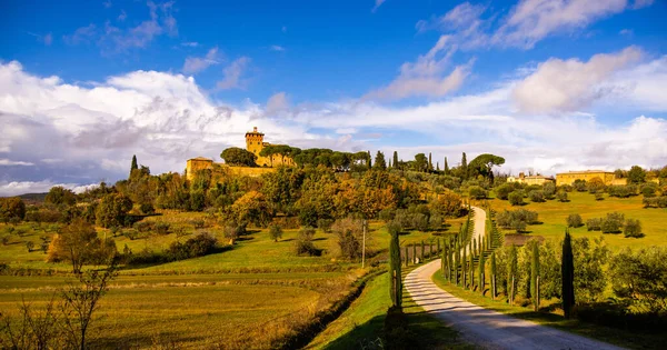 Hermosa finca en Toscana Italia - TUSCANY, ITALIA - 25 de NOVIEMBRE de 2021 —  Fotos de Stock