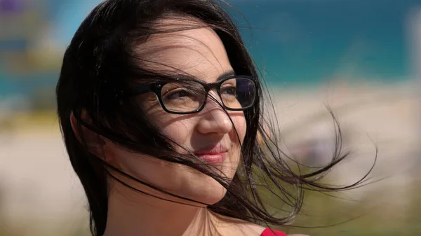 迈阿密海滩的漂亮女人享受暑假 — 图库照片