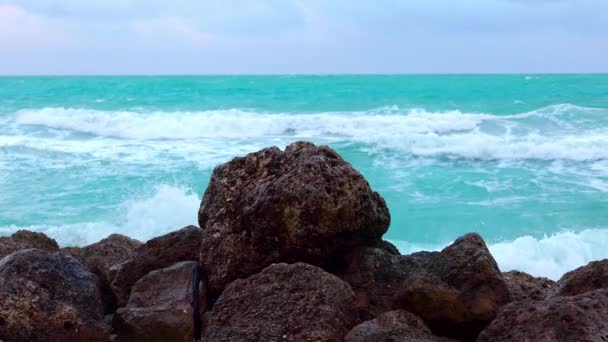 迈阿密海滩强烈海浪的慢镜头 — 图库视频影像