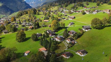 İsviçre Alplerindeki ünlü Grindelwald şehri.