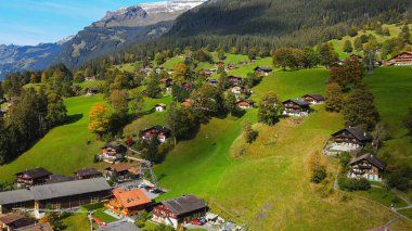 İsviçre Alplerindeki ünlü Grindelwald şehri.