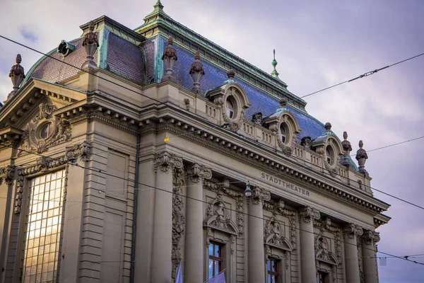 Teatro de la ciudad de Berna en el casco antiguo histórico —  Fotos de Stock