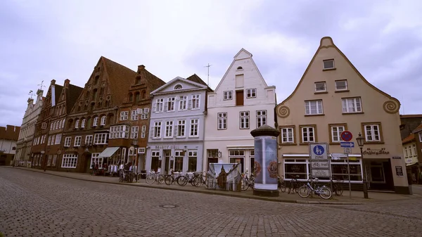Belos edifícios antigos na cidade histórica de Luneburg Alemanha - LUENEBURG CITY, ALEMANHA - 11 de maio de 2021 — Fotografia de Stock