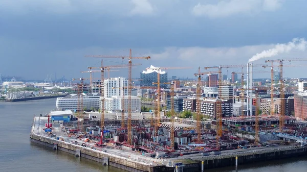 Letecký pohled na moderní čtvrti Harbour City v Hamburku — Stock fotografie