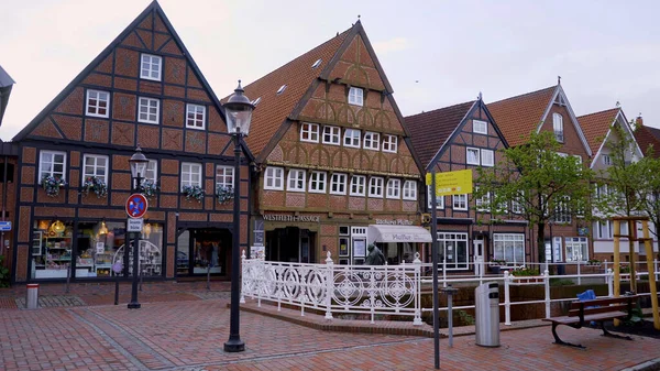 Cidade histórica de Buxtehude, no norte da Alemanha - belo centro da cidade - BUXTEHUDE CITY, ALEMANHA - 12 de maio de 2021 — Fotografia de Stock