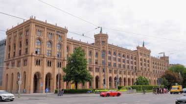 Münih 'teki Bavyera Hükümeti - MUNICH, Almanya - Haziran 03, 2021