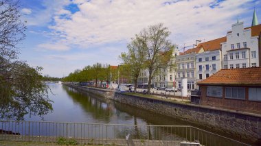 Lubeck Almanya 'sında Nehir Trave