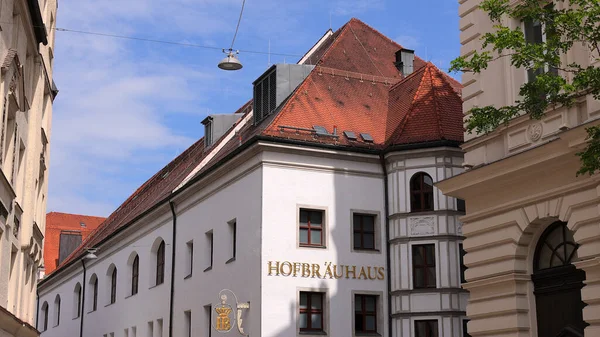 Münih 'teki ünlü Hofbrauhaus - MUNICH, Almanya - Haziran 03, 2021 — Stok fotoğraf