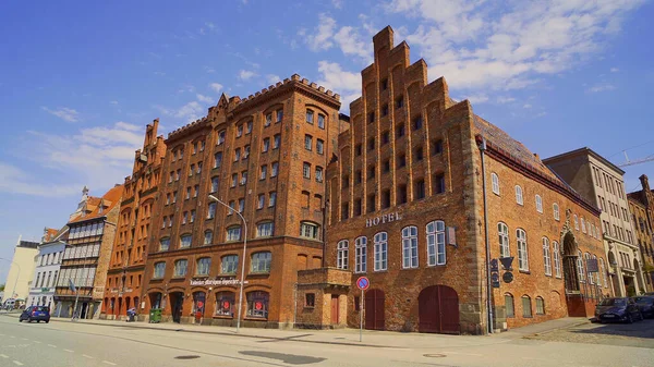 De historiska byggnaderna i centrum av Lubeck - ett Unseco världsarv - LUBECK CITY, TYSKLAND - MAJ 11, 2021 — Stockfoto