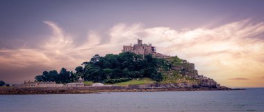 Cornwall İngiltere 'deki Aziz Michaels Dağı