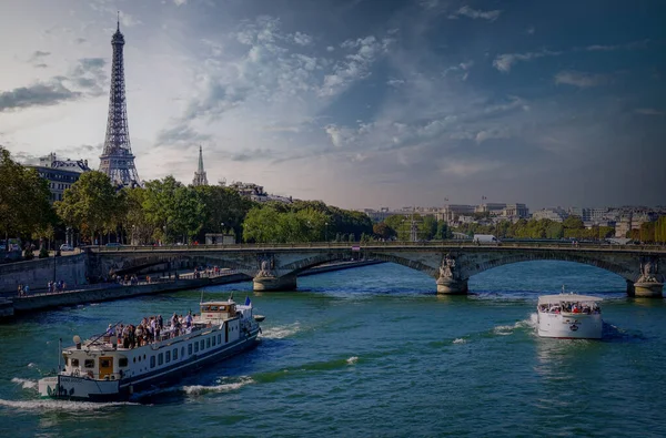 Vista sobre el río Sena en París —  Fotos de Stock