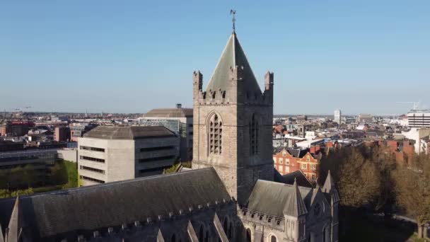 Christ Church Cathedral in Dublin - aerial view — Stok Video