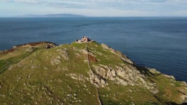 Kuzey İrlanda 'daki Torre Head' deki güzel Causeway Sahili - hava manzarası