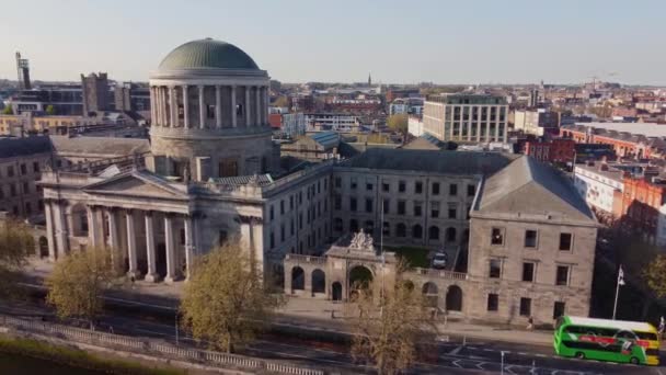 Four Courts in Dublin - aerial view — Wideo stockowe