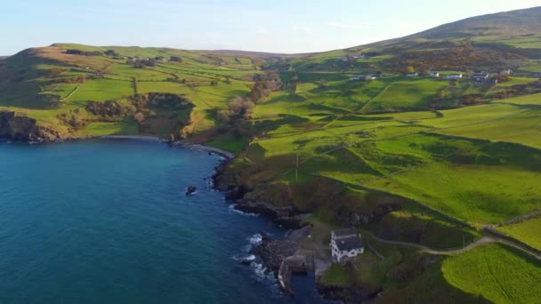 The beautiful Causeway Coast in Northern Ireland - aerial view — стоковое видео