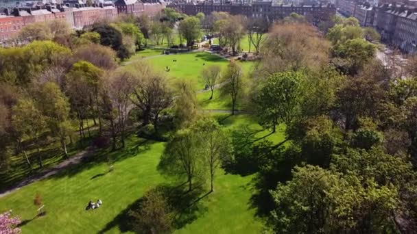Beautiful Merrion Park in Dublin from above — Stok video