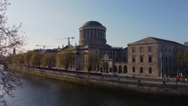 Four Courts in Dublin - aerial view — Wideo stockowe