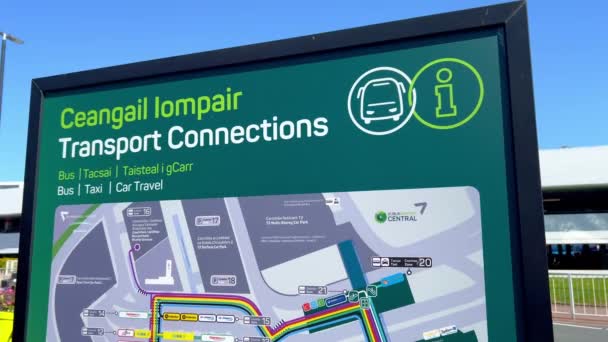 Transport Connections at Dublin Airport - DUBLIN, IRELAND - APRIL 20, 2022 — Stockvideo