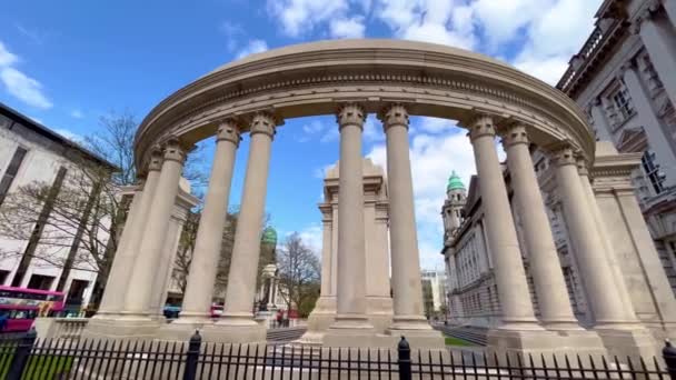 Belfaster Rathaus im Stadtzentrum — Stockvideo