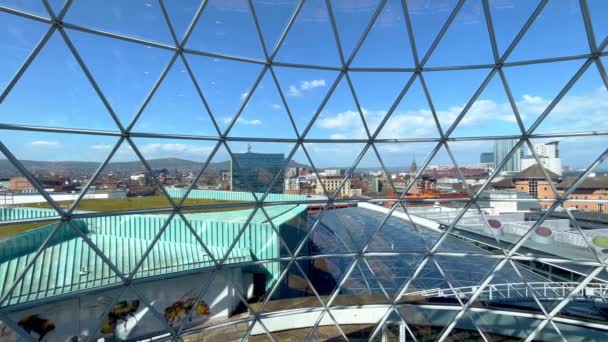 Observation Dome at Victoria Square Shopping Center - BELFAST, UK - APRIL 25, 2022 — стокове відео