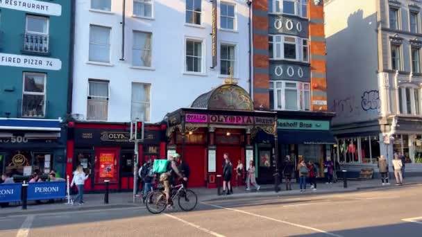 Famous Olympia Theatre in Dublin - DUBLIN, IRELAND - APRIL 20. 2022 — Video