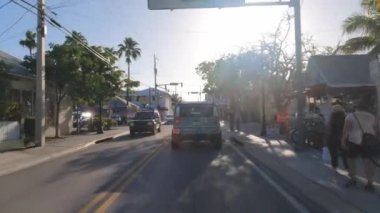 Key West 'teki Duval Caddesi' nden POV Yolu - Key West, Floridya - 15 Şubat 2022