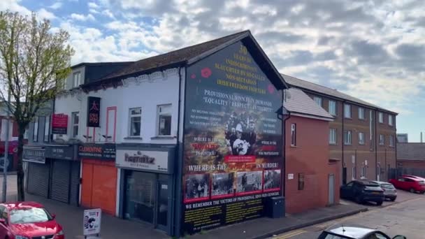 Los Famosos Murales Belfast Sobre Las Casas Muro Paz Belfast — Vídeos de Stock