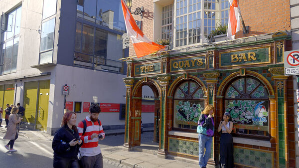 Amazing Irish Pubs Temple Bar Quarter Dublin City Dublin Ireland Stock Photo