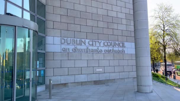 Şehir Merkezindeki Dublin Şehir Meclisi Rlanda Seyahat Fotoğrafçılığı — Stok video