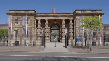 Crumlin Yolu Hedefi - Belfast 'taki eski hapishane - BELFAST, Birleşik KINGDOM - 25 Nisan 2022