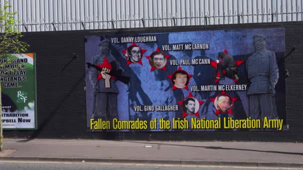 Διάσημες Τοιχογραφίες Του Μπέλφαστ Στα Σπίτια Και Τείχος Ειρήνης Belfast — Αρχείο Βίντεο