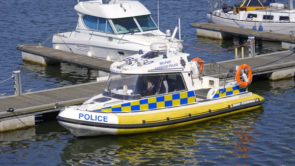 Polisbåt Vid Belfasts Hamn Marina Belfast Förenade Kungariket April 2022 — Stockfoto