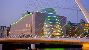 Akşam Dublin Kongre Merkezi Seyahat Fotoğrafçılığı - DUBLIN, IRELAND ŞEHRİ - 20 Nisan 2022