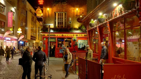 Kolorowa Dzielnica Temple Bar Dublin Nocą Miasto Dublin Irlandia Kwietnia — Zdjęcie stockowe