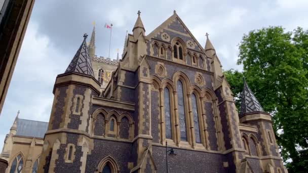 Southwark Cathedral Στο Λονδίνο Είναι Ένα Δημοφιλές Ορόσημο Ταξιδιωτικές Φωτογραφίες — Αρχείο Βίντεο