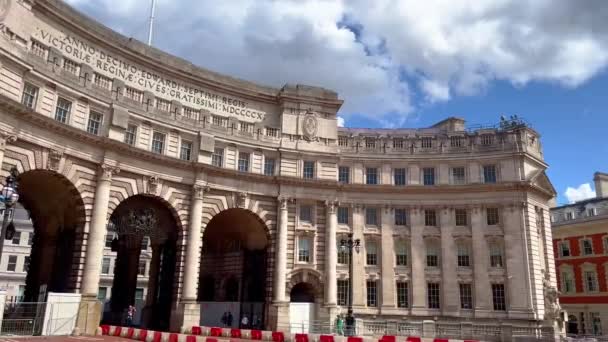 Admiralty Arch London Fanous Landmark Westminster London United Kingdom June — Stock Video