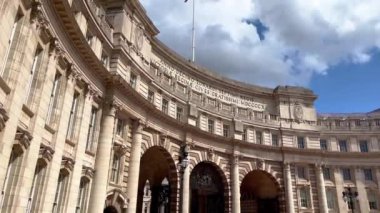 Amirallik Arch London Westminster 'da fanatik bir dönüm noktasıdır. Seyahat fotoğrafçılığı.