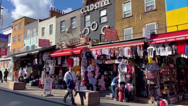 Londra Daki Camden High Caddesi Ndeki Renkli Dükkanlar Tımarhaneler London — Stok video