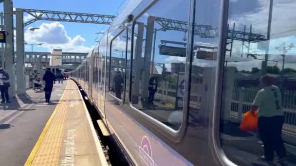 Elizabeth Line Alla Metropolitana Londra Londra Regno Unito Giugno 2022 — Video Stock